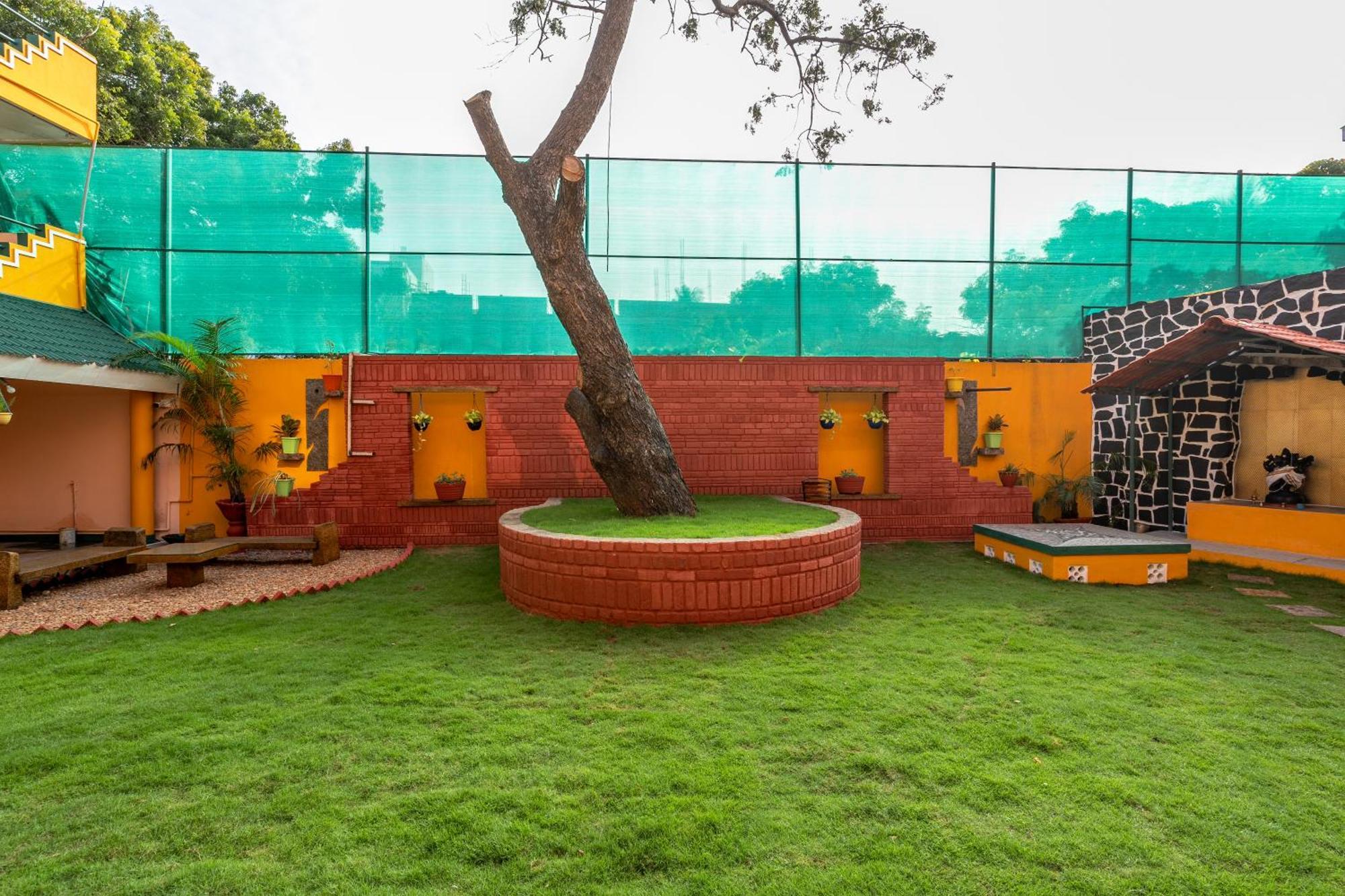 La Courtyard Hotel Puducherry Eksteriør billede