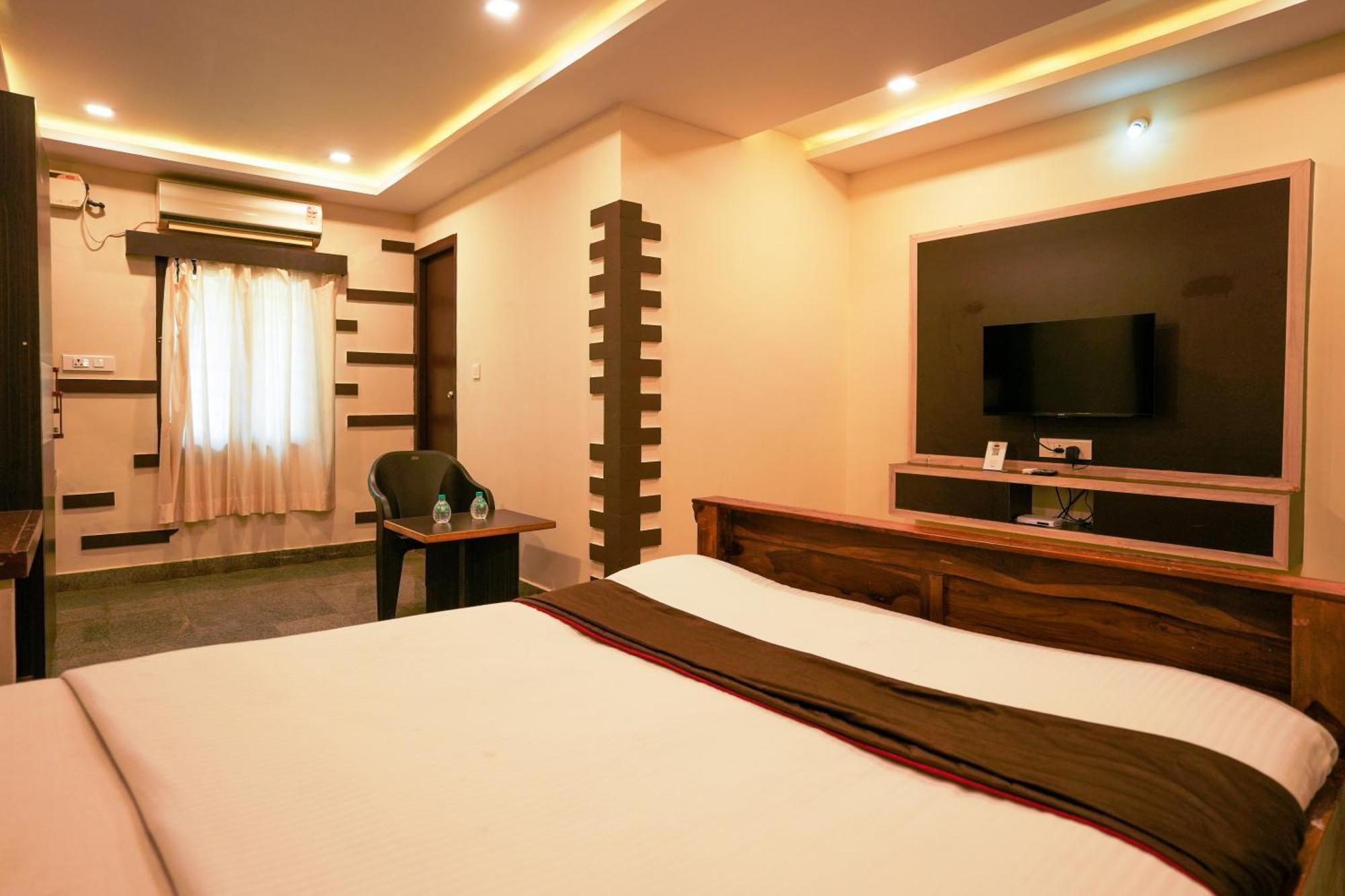 La Courtyard Hotel Puducherry Eksteriør billede