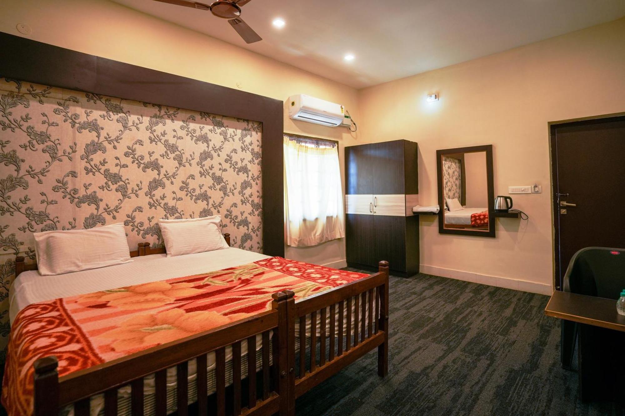 La Courtyard Hotel Puducherry Eksteriør billede