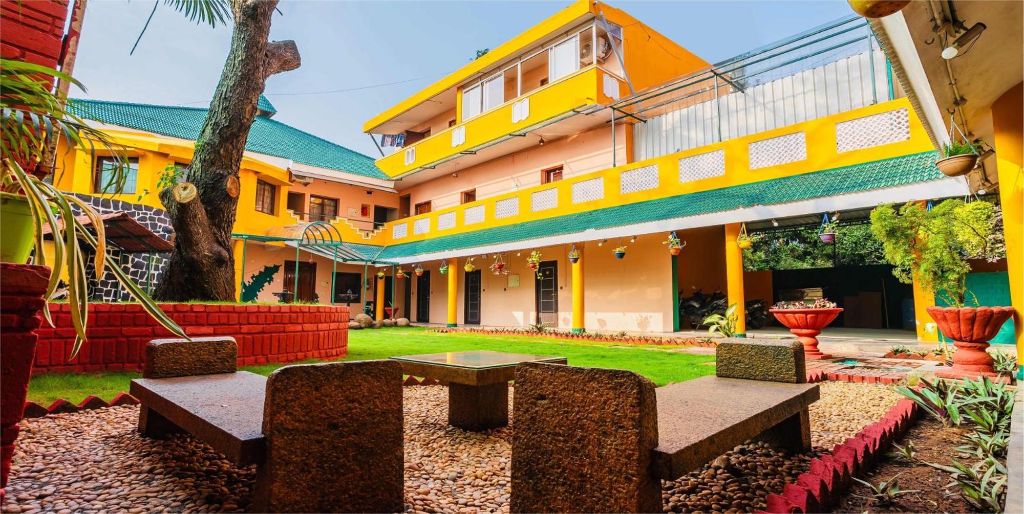 La Courtyard Hotel Puducherry Eksteriør billede